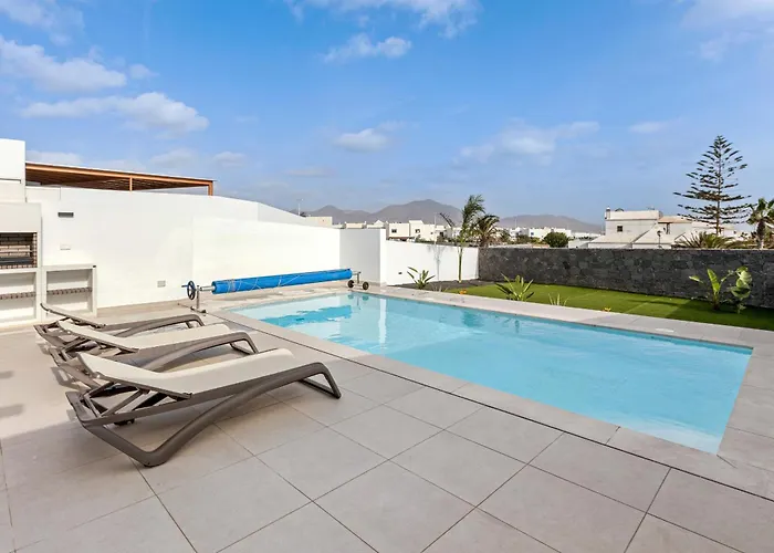 Willa Famara - Vipvipvillas *