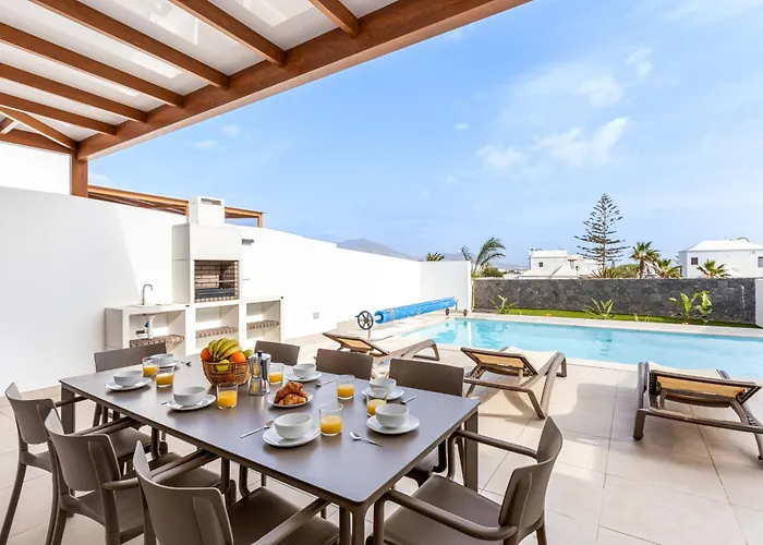 Famara - Vipvipvillas * Playa Blanca (Lanzarote)